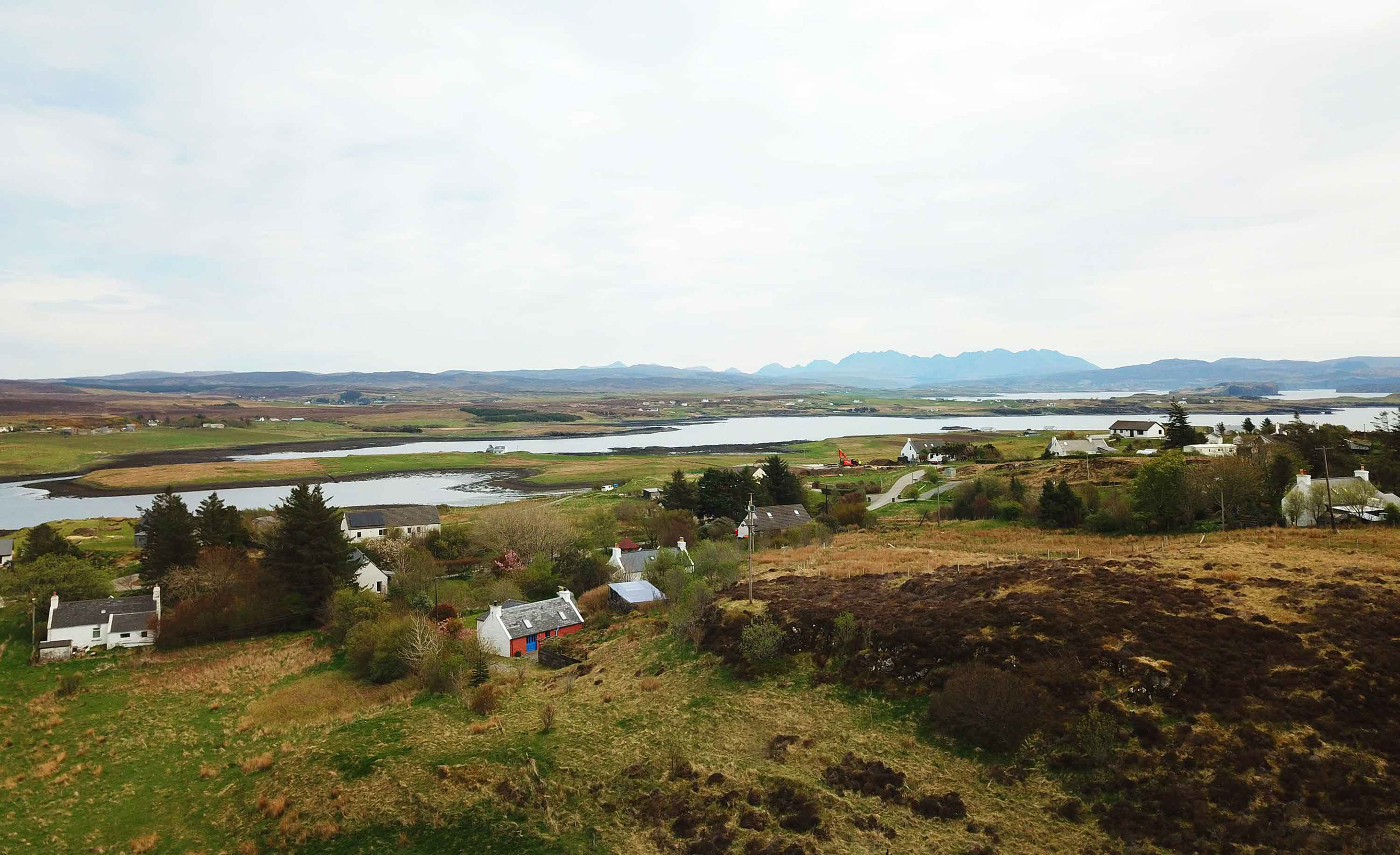 Sea view Araucaria Croft Skye offers self catering accommodation with private parking and WIFI internet