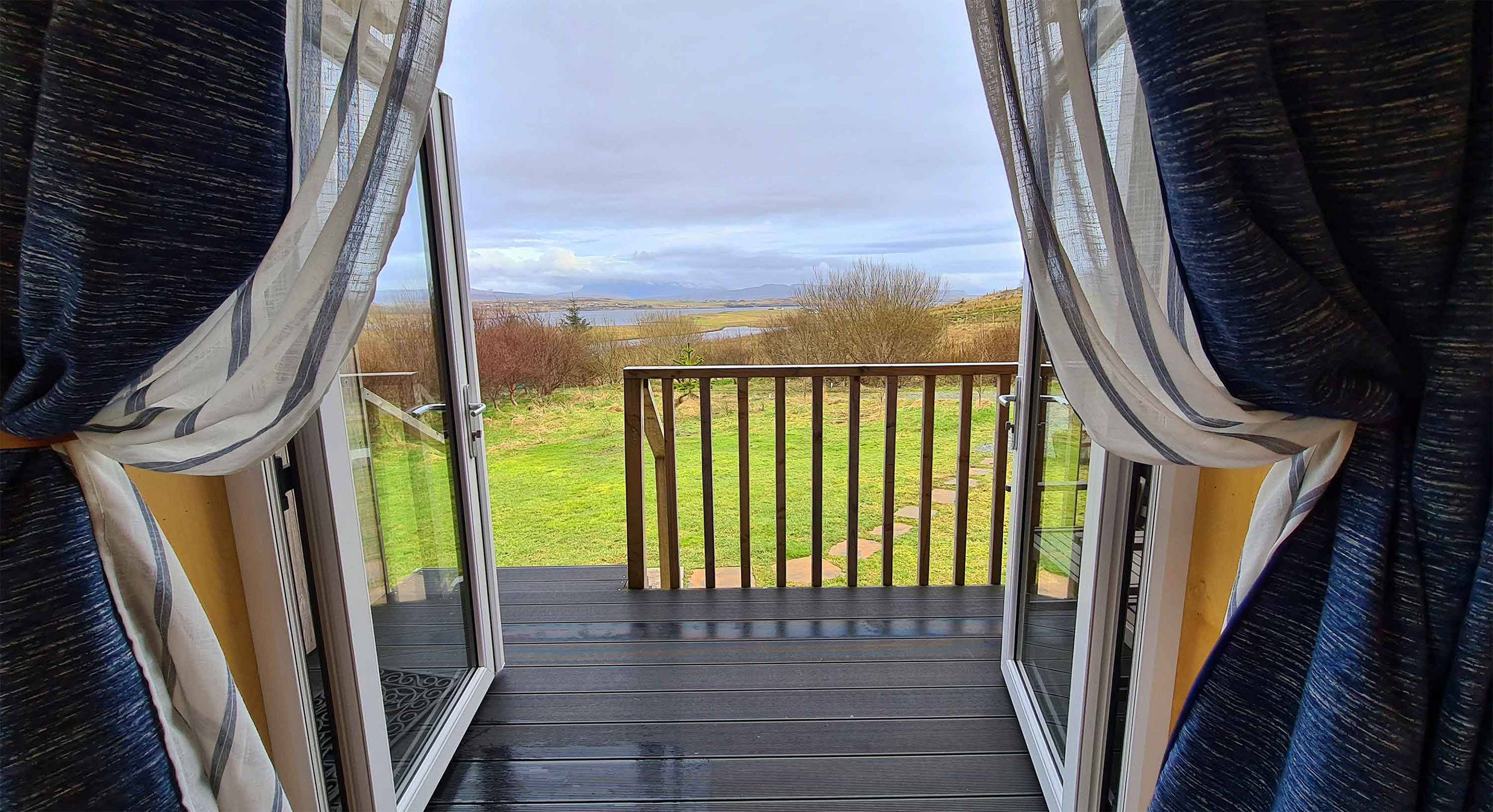 Araucaria Croft Skye The Beach Hut is a self catering accommodation with sea views in Dunvegan on the Isle of Skye